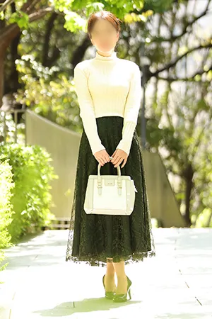 栞里