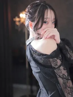 美月【ミヅキ】/18歳 - (キラキラ大阪)