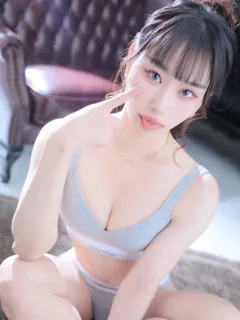 凛々【リリ】 - 写真