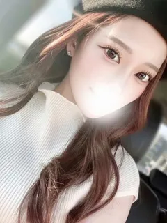 美依【みい】/22歳 - (プリンセスセレクション)