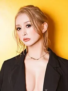 進撃の詩音(しおん)の紹介写真