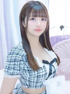 みなみ/18歳 - (E+アイドルスクール 新宿店 - 堀切人妻デリヘル)