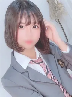 やの/18歳 - (E+アイドルスクール 新宿店)