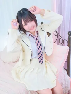 らずべりー/18歳 - (E+アイドルスクール 新宿店)