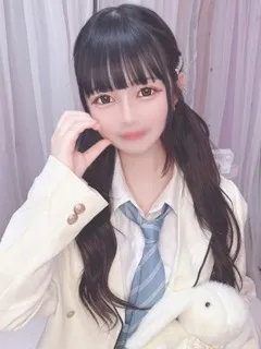 りむ/19歳 - (E+アイドルスクール 新宿店)