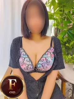 ちひろ/34歳 - (人妻熟女の秘密の関係伊勢崎店)
