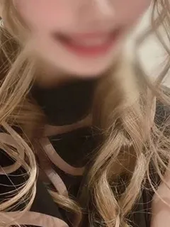 輝　ひかり/19歳 - (ブレンダ西中島・新大阪・南方店)